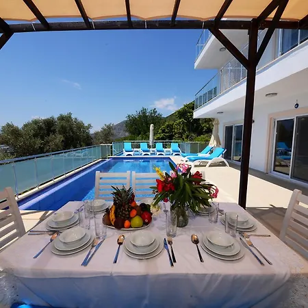 Donat Kaş